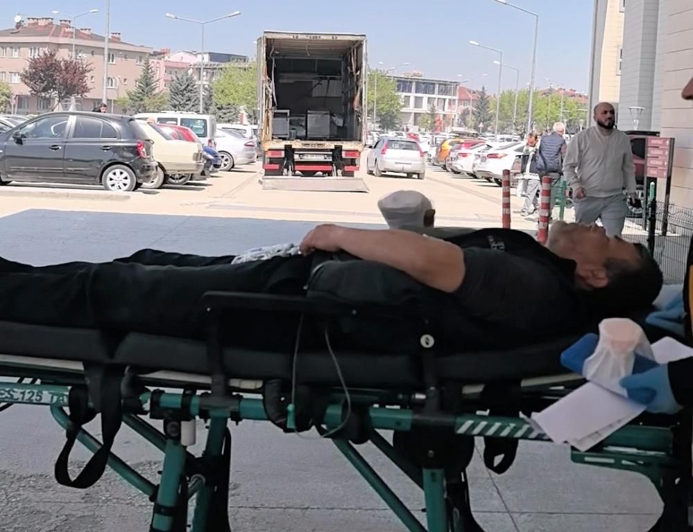 İnegöl’de korkunç kaza: İşçinin 3 parmağı koptu 2