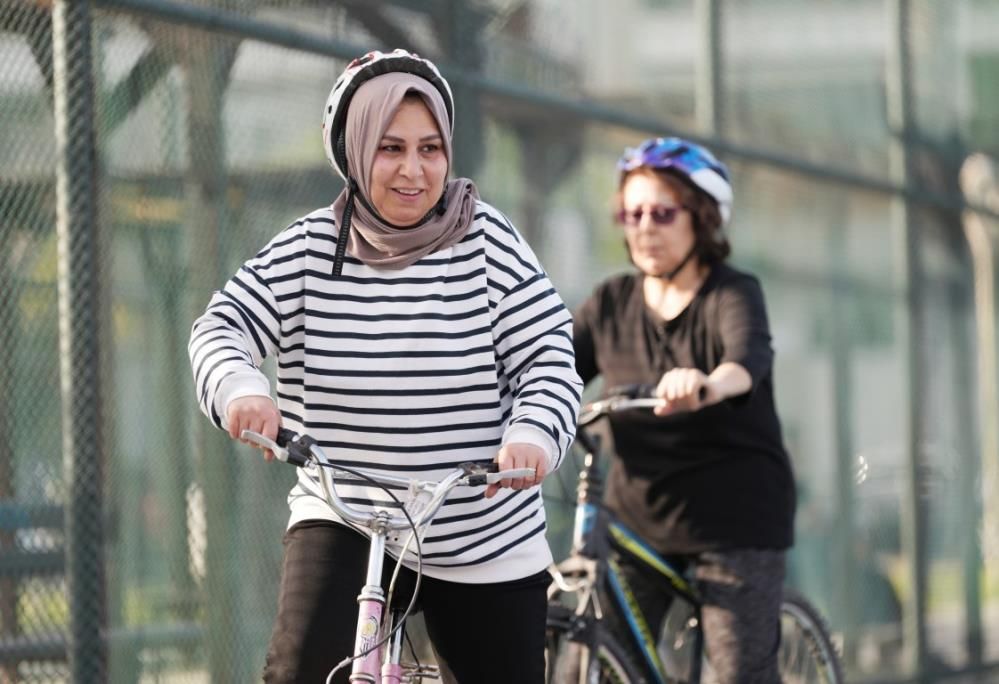 Konyaaltı’nda bisiklet heyecanı: “Sporla Güzel” sloganıyla her yaşta eğitim 3