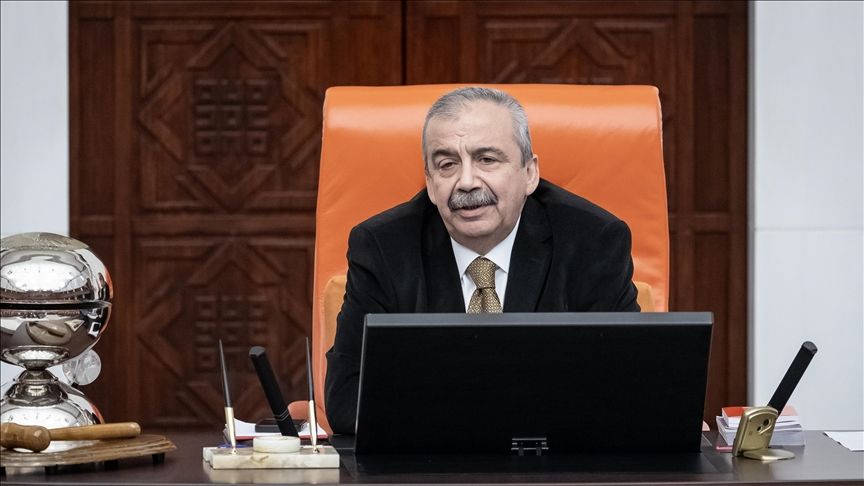 Ünlü isimler Sırrı Süreyya Önder için hastaneye koştu 1