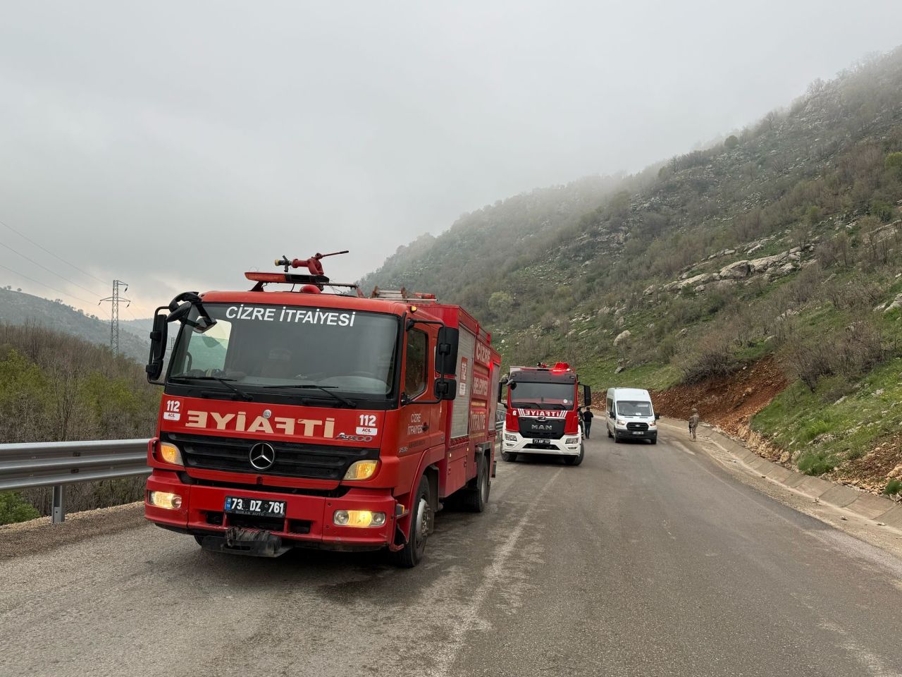Şırnak’ta korku dolu anlar! Akaryakıt tankeri seyir halinde alevler içinde kaldı 2