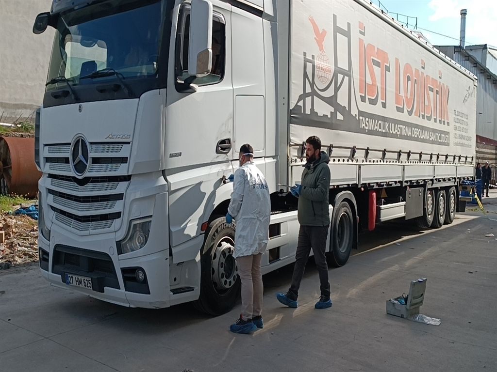 Gaziantep’te yürek yakan kaza: 5 yaşındaki Hüseyin Kaplan TIR’ın altında hayatını kaybetti 1
