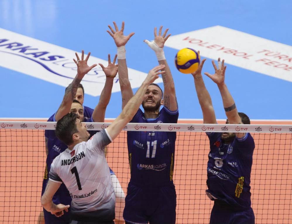 Efeler Ligi’nde final bileti Ziraat Bankkart’ın: Arkas’ı deplasmanda 3-1 yendi 4