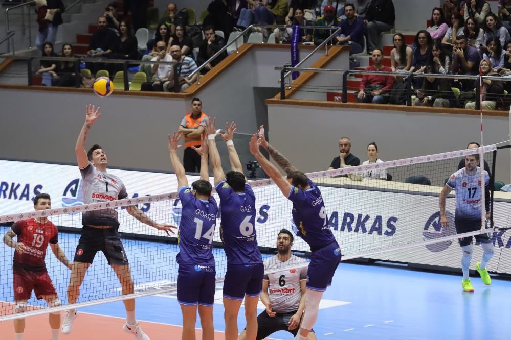 Efeler Ligi’nde final bileti Ziraat Bankkart’ın: Arkas’ı deplasmanda 3-1 yendi 3