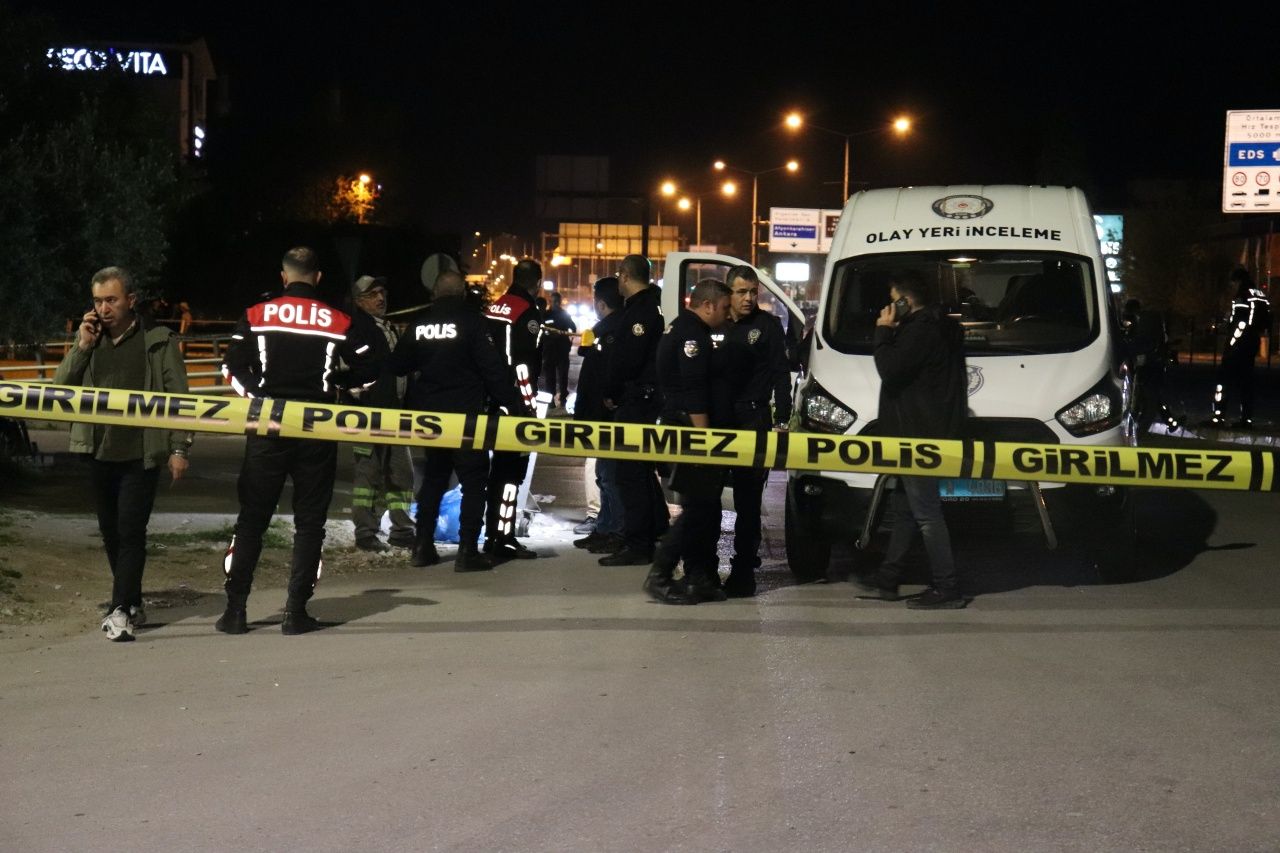 Denizli’de kan donduran olay! Yeni doğan bebeği çöpe atıp ölüme terk ettiler 1