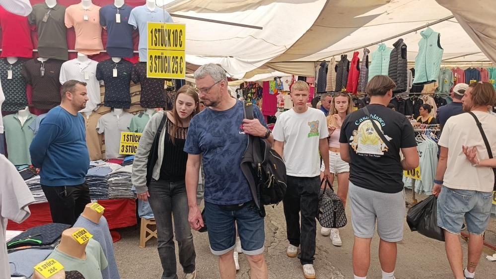 Manavgat Perşembe Pazarı’nda turist bereketi: Esnaf yeni sezondan umutlu 7