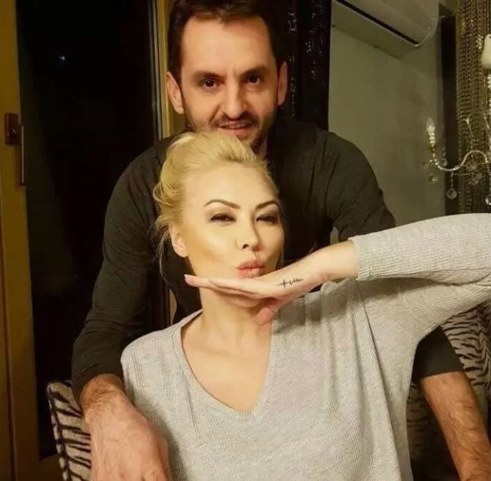 Ünlü şarkıcı Aylin Coşkun, boşanma iddialarına son noktayı koydu 4