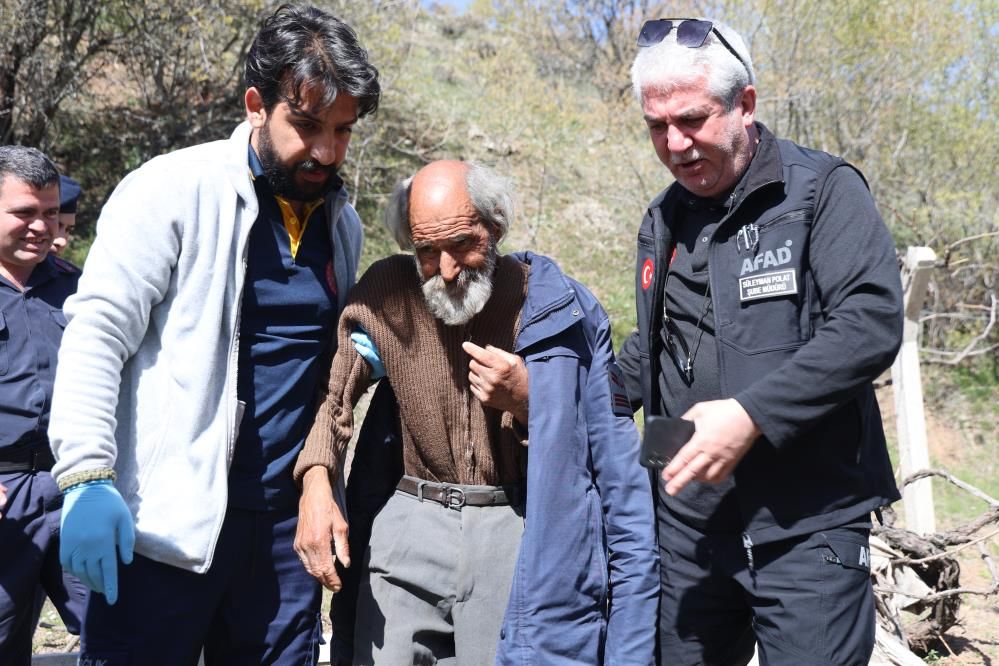 Elazığ'da mucize kurtuluş: 65 yaşındaki Suat Amca 41 saat sonra çalılıkta bulundu, bir parça ekmekle hayatta kaldı 10