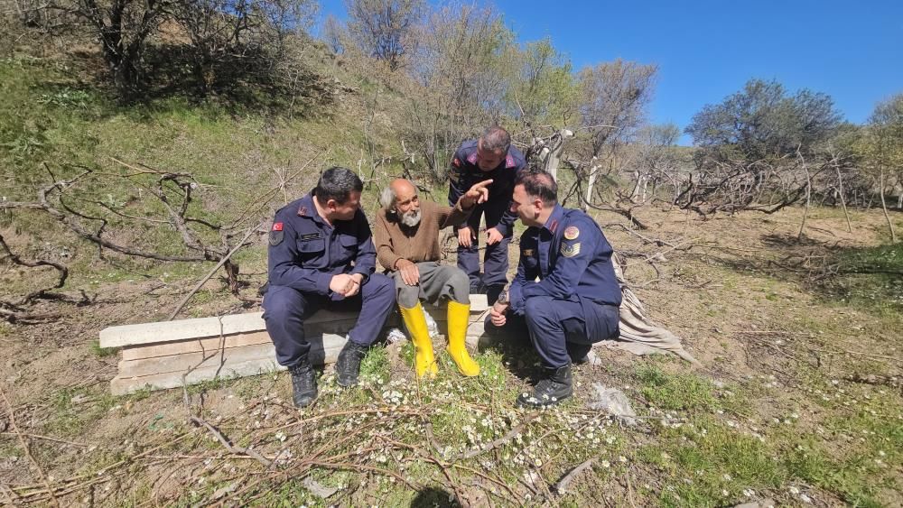 Elazığ'da mucize kurtuluş: 65 yaşındaki Suat Amca 41 saat sonra çalılıkta bulundu, bir parça ekmekle hayatta kaldı 2