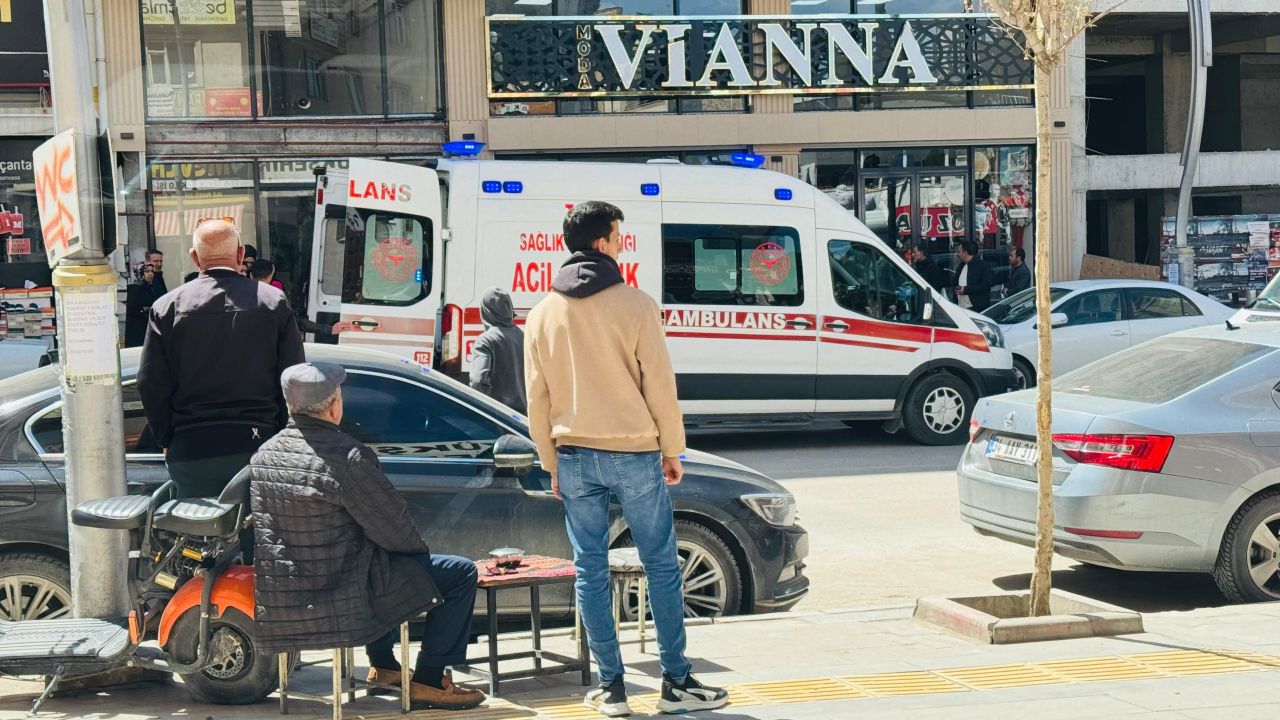 Van’da giyim mağazasında kanlı saldırı! 1 ölü, 3 yaralı 1