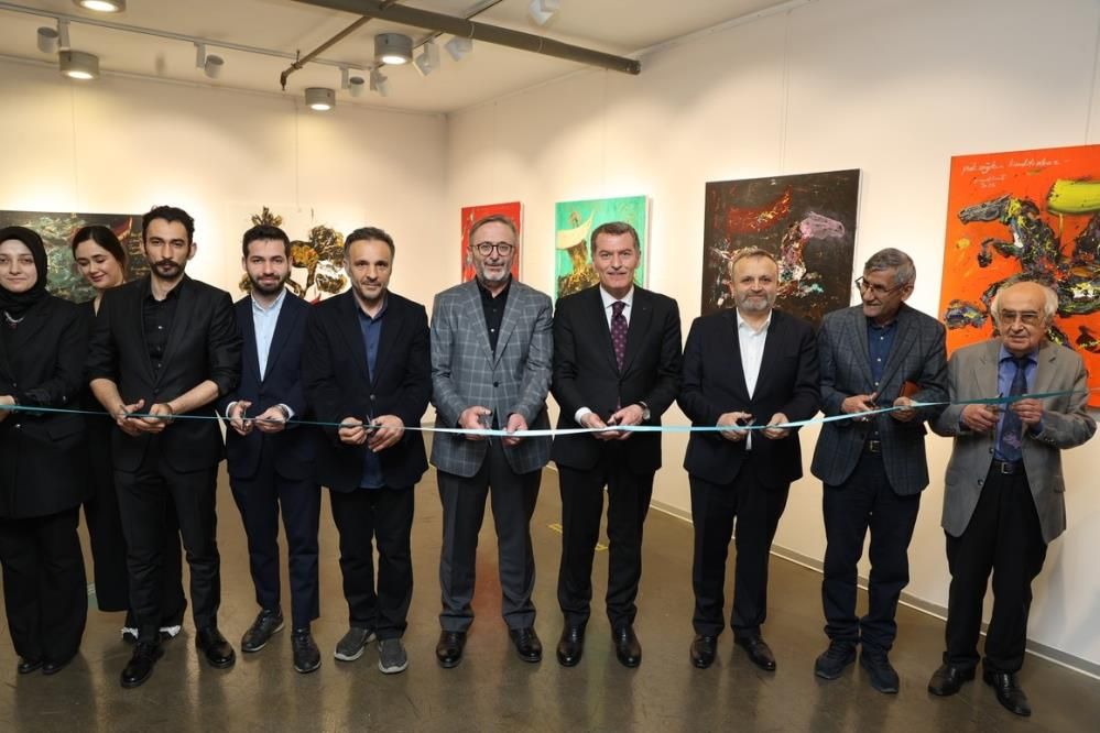 İnsanlık tarihinin ortak noktasına estetik bir yolculuk: Seyed Davoud’un “Hay-At” sergisi Zeytinburnu’nda açıldı 1