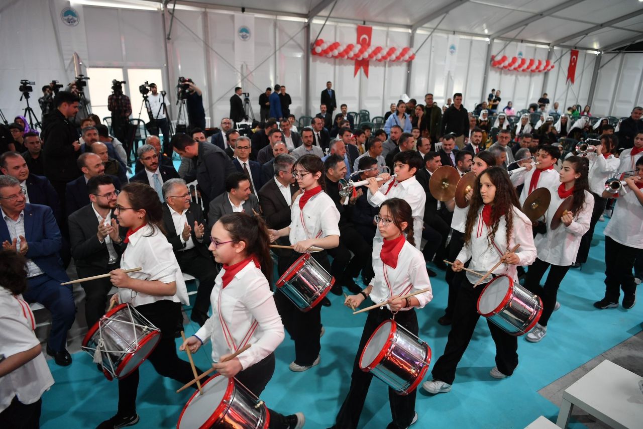 Kayseri’de Çocuk Kitap Fuarı ve Şenliği başladı: 10 Gün boyunca eğitim ve eğlence bir arada 1