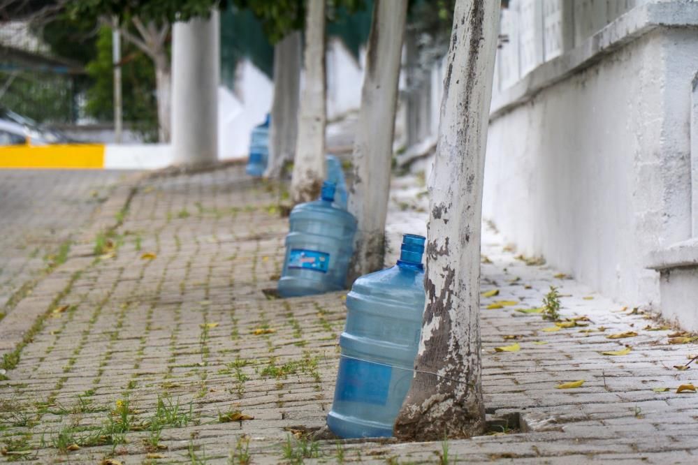 Bozdoğan’da kuraklığa karşı yenilikçi çözüm: Damacanalarla ağaçlar hayat buluyor 1