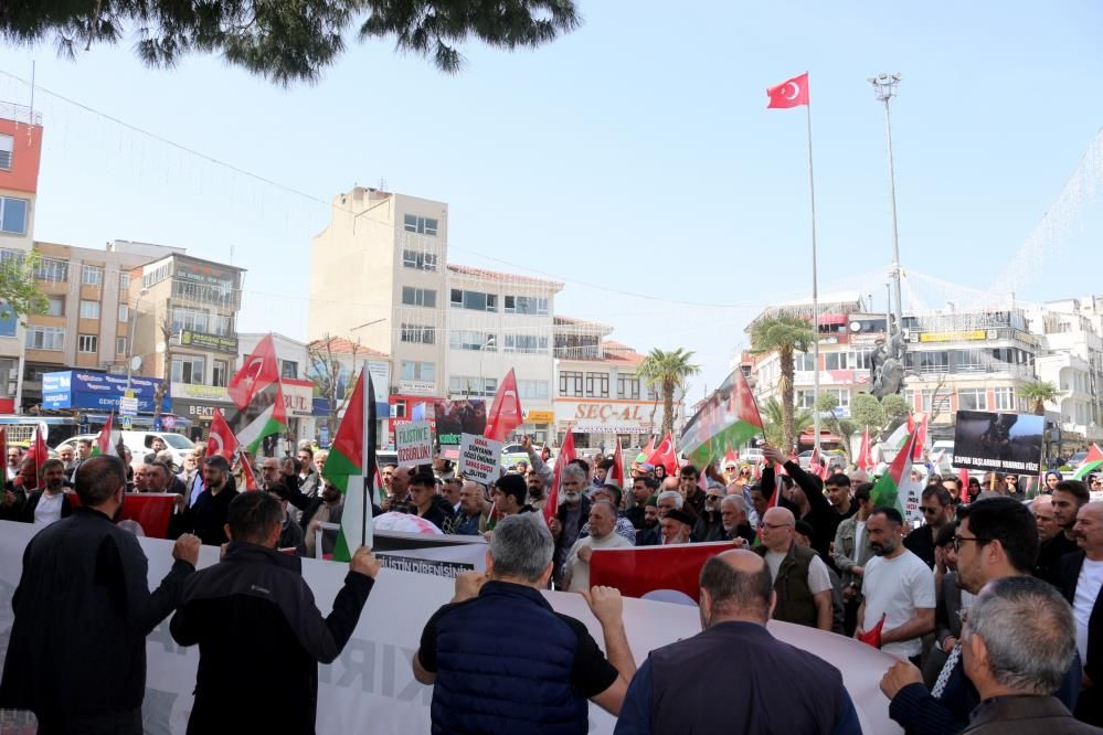 Karacabey’den Gazze’ye güçlü destek: “Gazze Ölüyor, Sessiz Kalma” eylemi 4