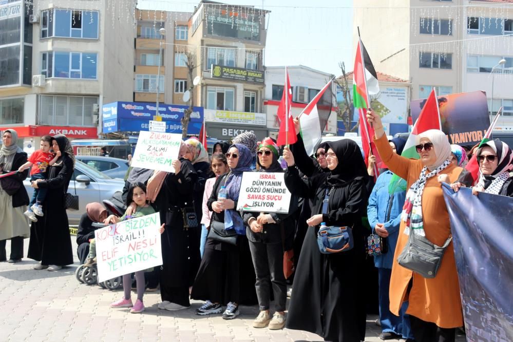 Karacabey’den Gazze’ye güçlü destek: “Gazze Ölüyor, Sessiz Kalma” eylemi 5