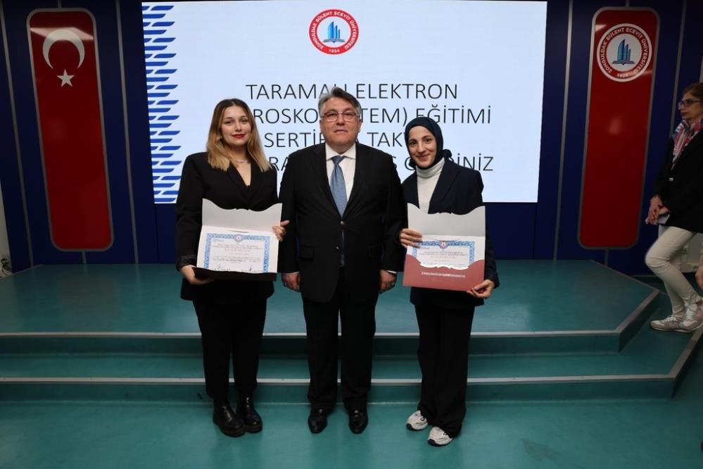 Zonguldak Bülent Ecevit Üniversitesi’nde STEM başarısı: 106 öğrenci sertifikalarını aldı 4