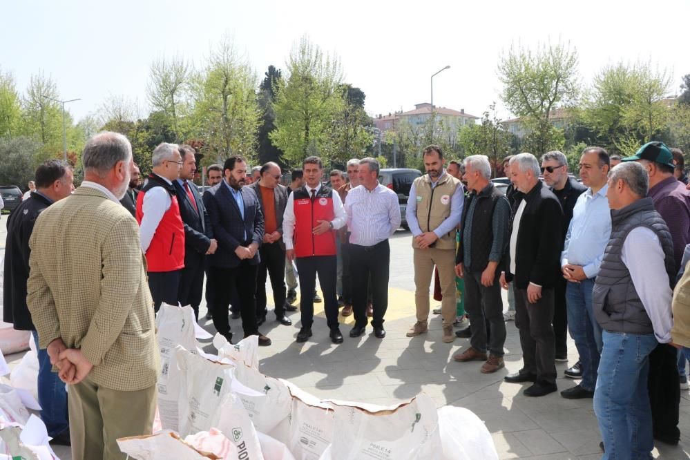 Yalova’da çiftçilere 1 ton 890 kilo ayçiçeği tohumu: 4 bin 200 dekar alan ekilecek 2