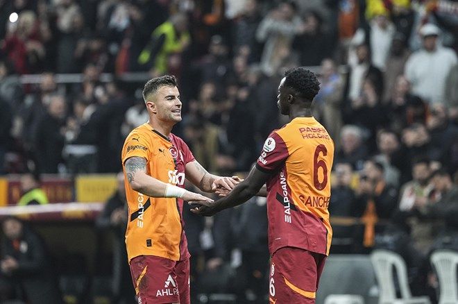 Galatasaray'da 40 yıl sonra bir ilk: Herkes şaşırdı kaldı! 3