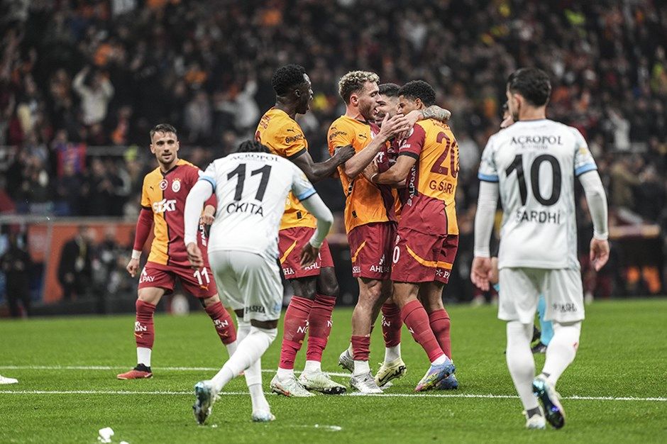 Tugay Kerimoğlu'dan taraftarı endişelendiren sözler: Galatasaraylı yıldıza acı reçeteyi kesti! 3