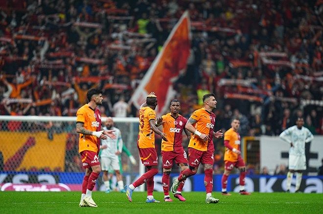 Tugay Kerimoğlu'dan taraftarı endişelendiren sözler: Galatasaraylı yıldıza acı reçeteyi kesti! 5