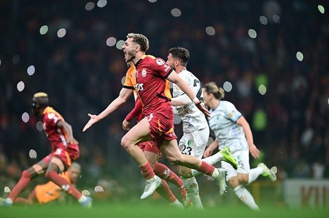 Rıdvan Dilmen'den Galatasaray maçı sonrası geceye damga vuran şampiyonluk iddiası 1