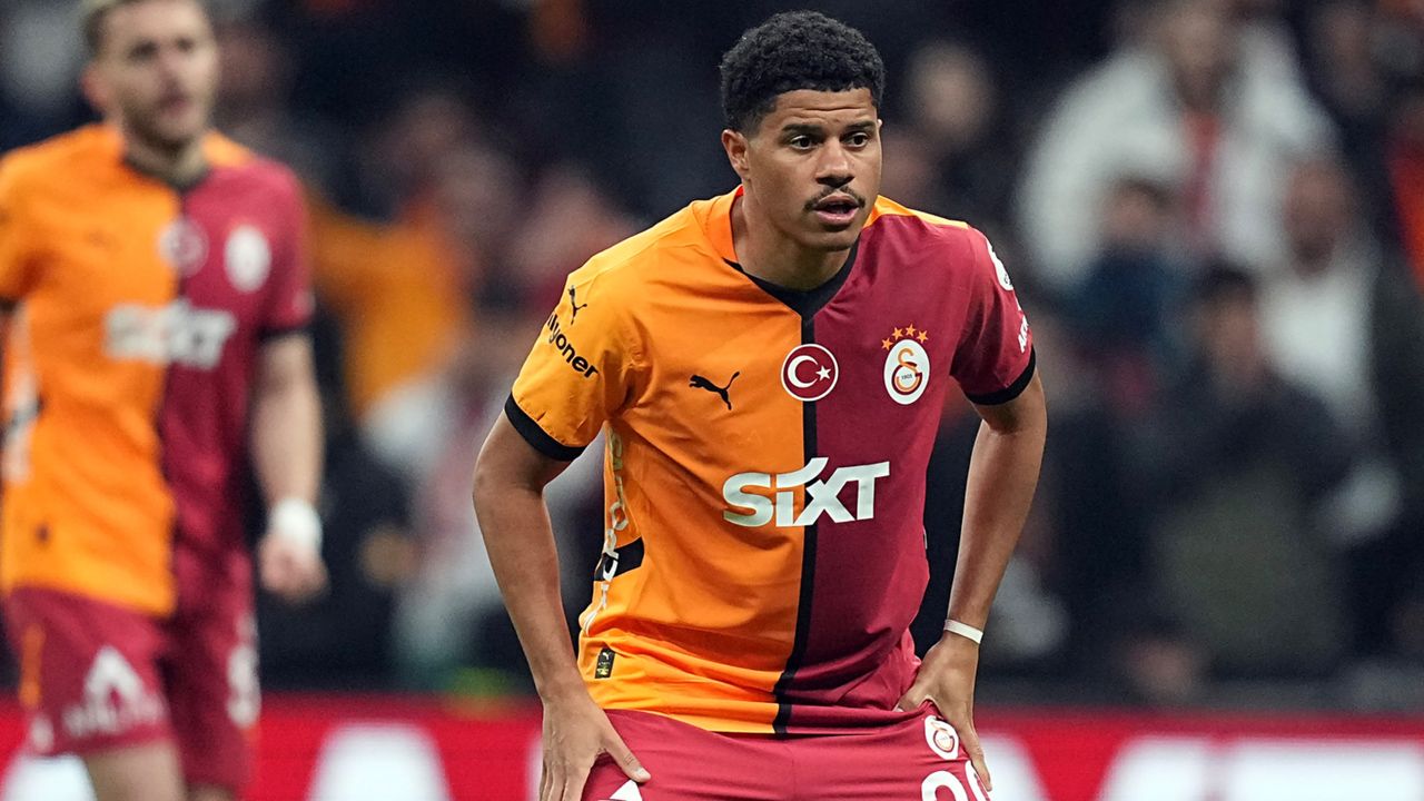 Fenerbahçeli yorumcu hayran kaldı! "Ben hayatımda böyle bir üstünlük görmedim! Galatasaray silindir gibi ezip geçti. 6-0 olabilirdi! Sen nasıl Süper Lig takımısın?" 4