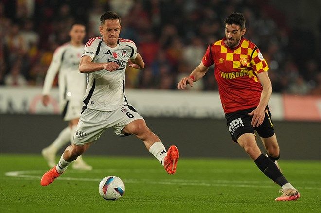 Nihat Kahveci Göztepe - Beşiktaş maçı sonrası isyan bayrağını çekti: Neredesiniz ya? 1