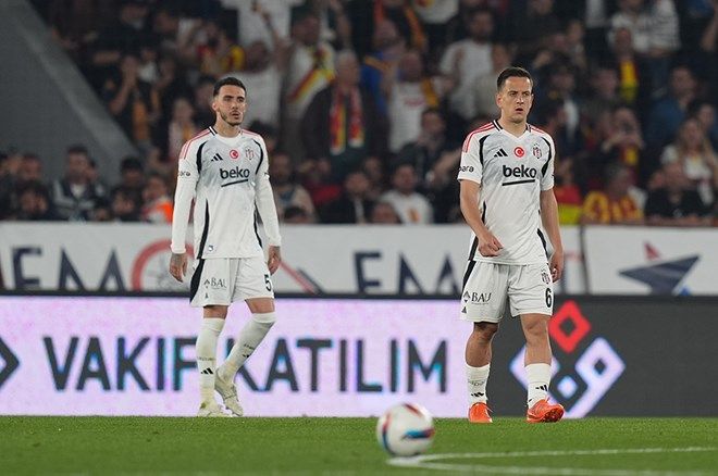 Sergen Yalçın'dan Beşiktaşlıları kahreden tespit: Taraftar yandı 4