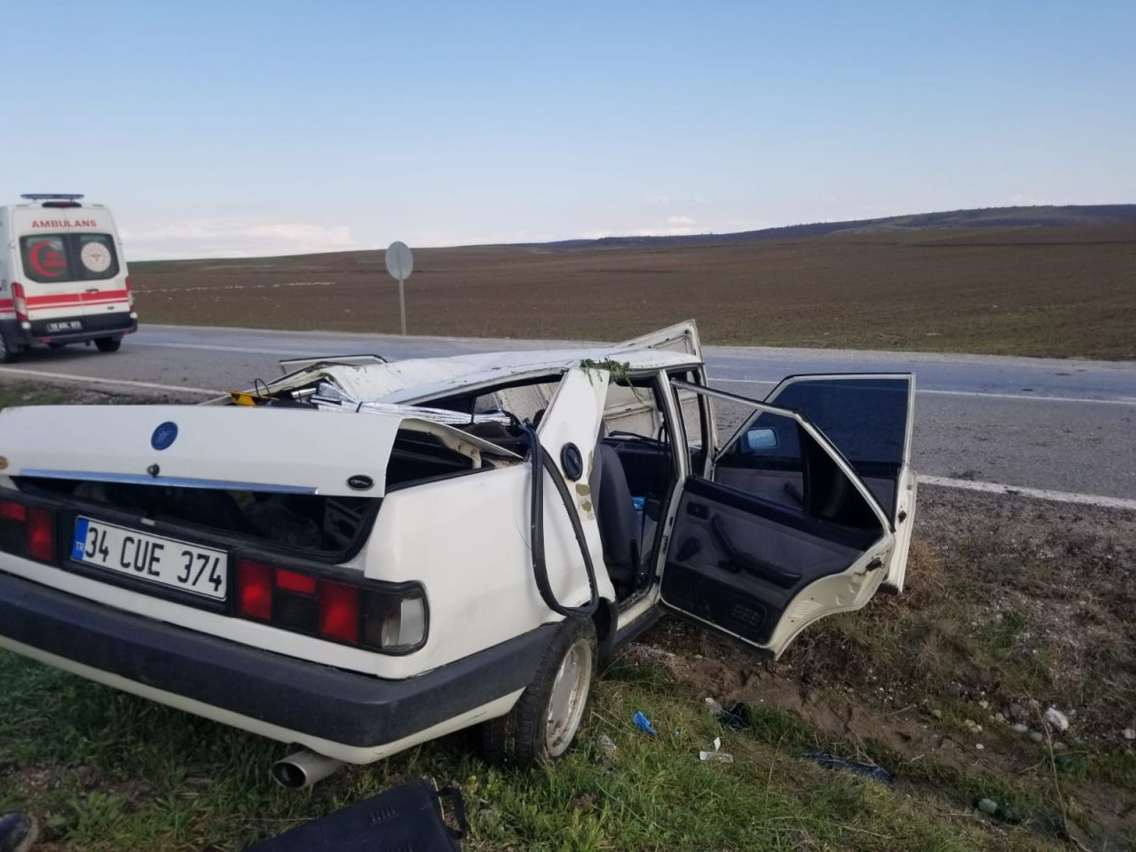 Çorum’da korkunç kaza: Otomobil takla attı, 4 kişi yaralandı 2