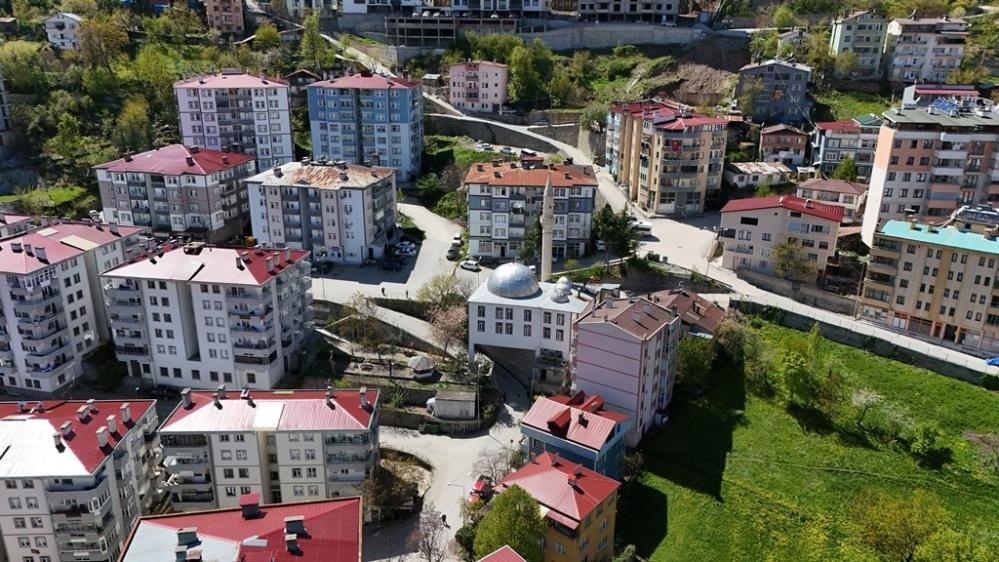 Türkiye'de eşi benzeri yok... Artvin’in “Ayaklı Camisi”: Altından yol geçen mimari harika 6