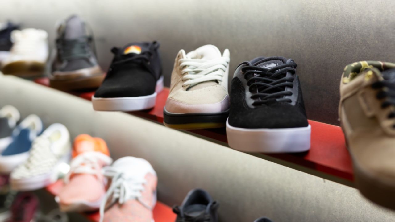 Domuz derisi skandalı! Ticaret Bakanlığı'ndan New Balance, Vans ve Camper’a milyonluk ceza 6