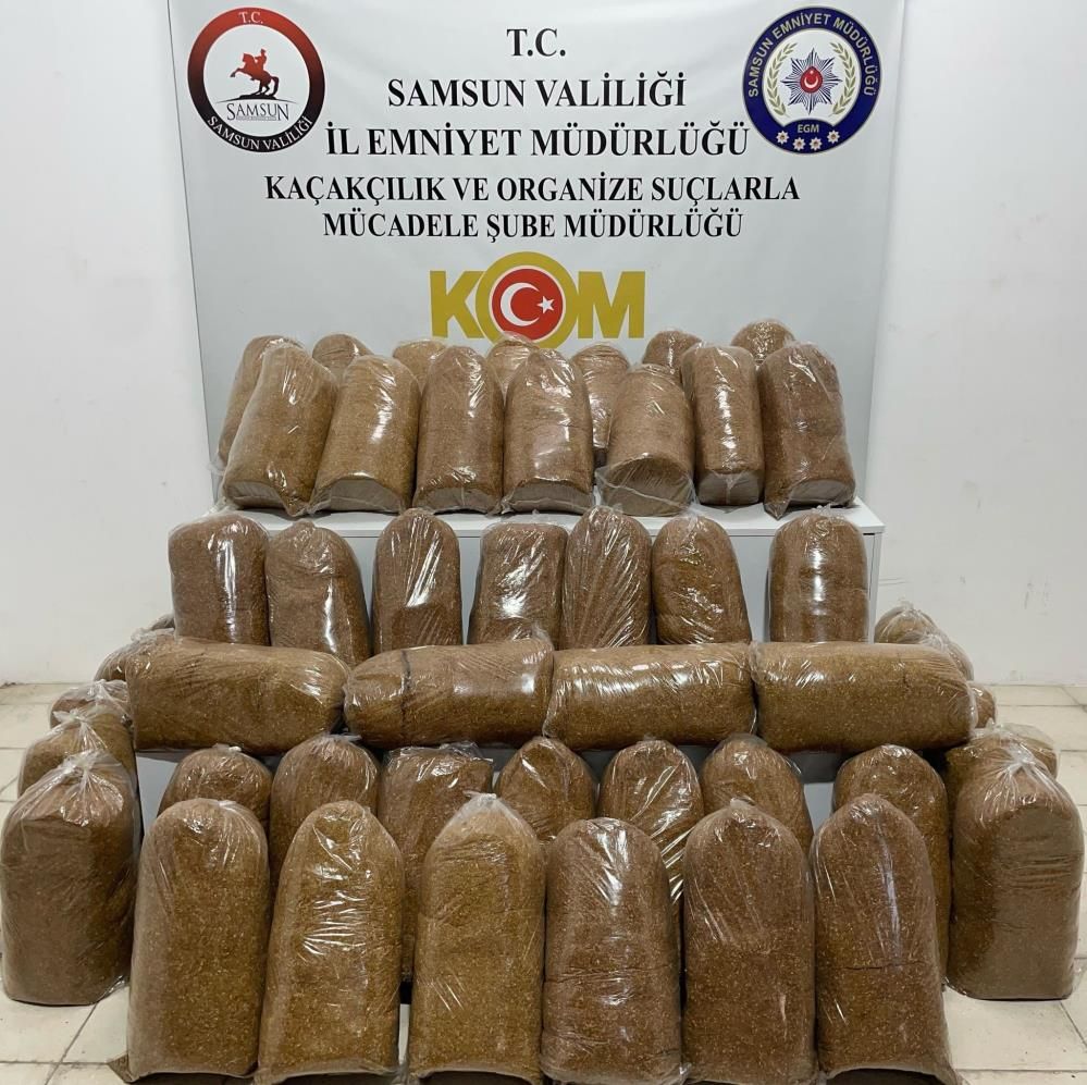 Samsun’da kaçak tütüne polis darbesi: 240 kilo ele geçirildi! 2