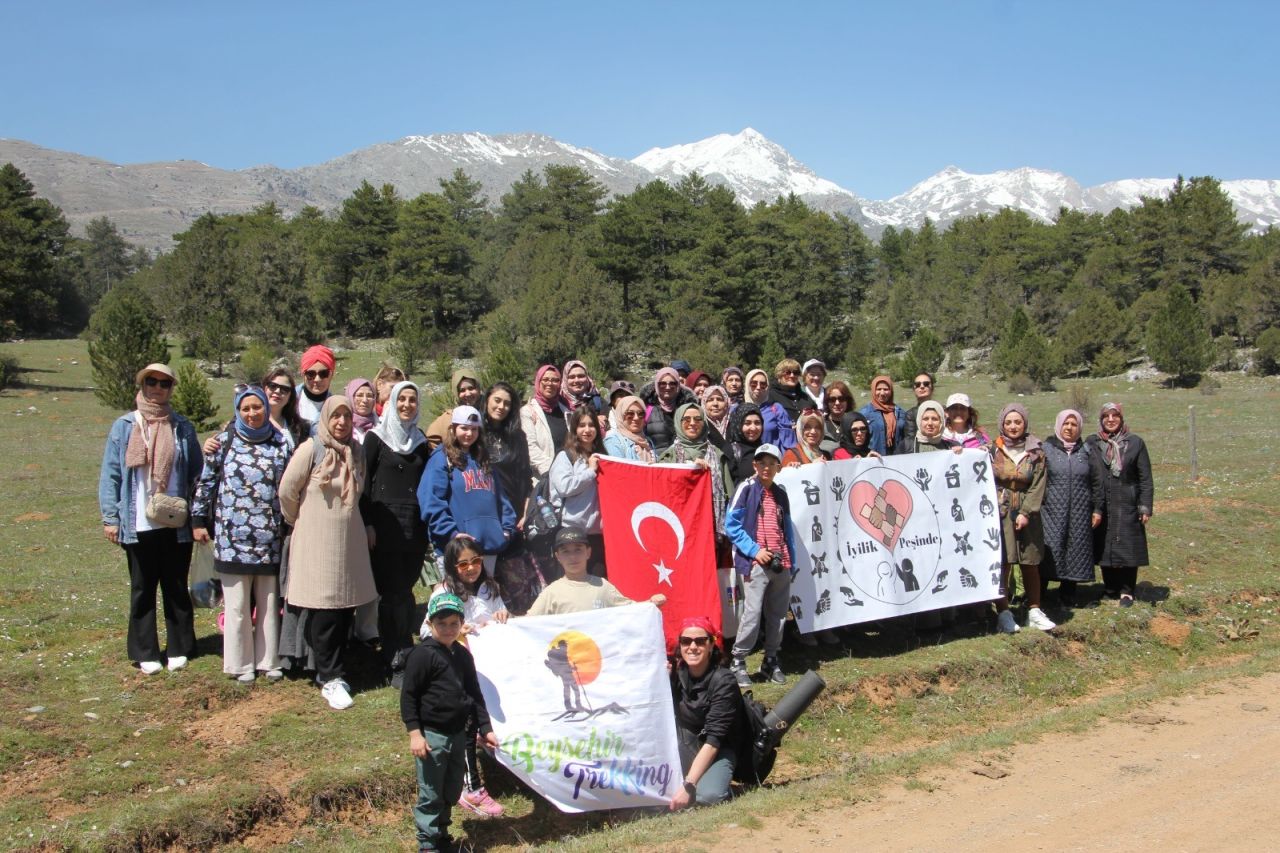 Konya’da “doğada okuyorum” etkinliği! Kitap sevgisi doğayla buluştu 2