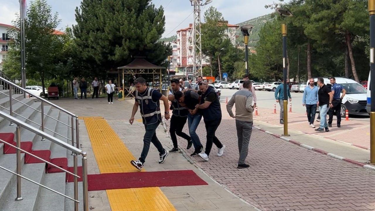 Yolunu kesip halasının oğlunu öldüren sanık ve eşine ağırlaştırılmış müebbet talebi 1