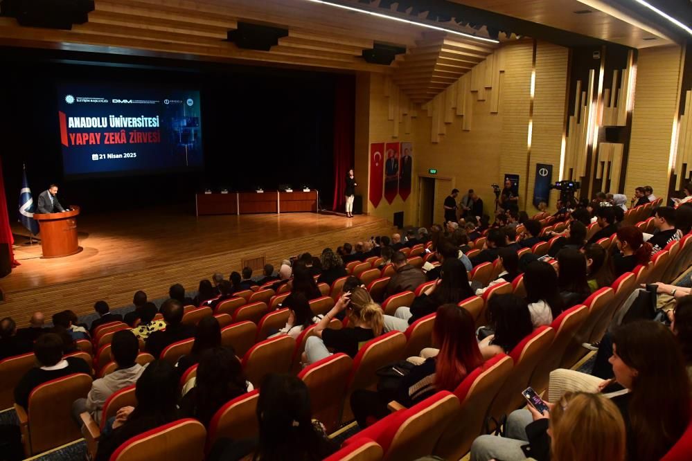 Eskişehir’de yapay zekâ zirvesi: Geleceğin teknolojisi masaya yatırıldı 2