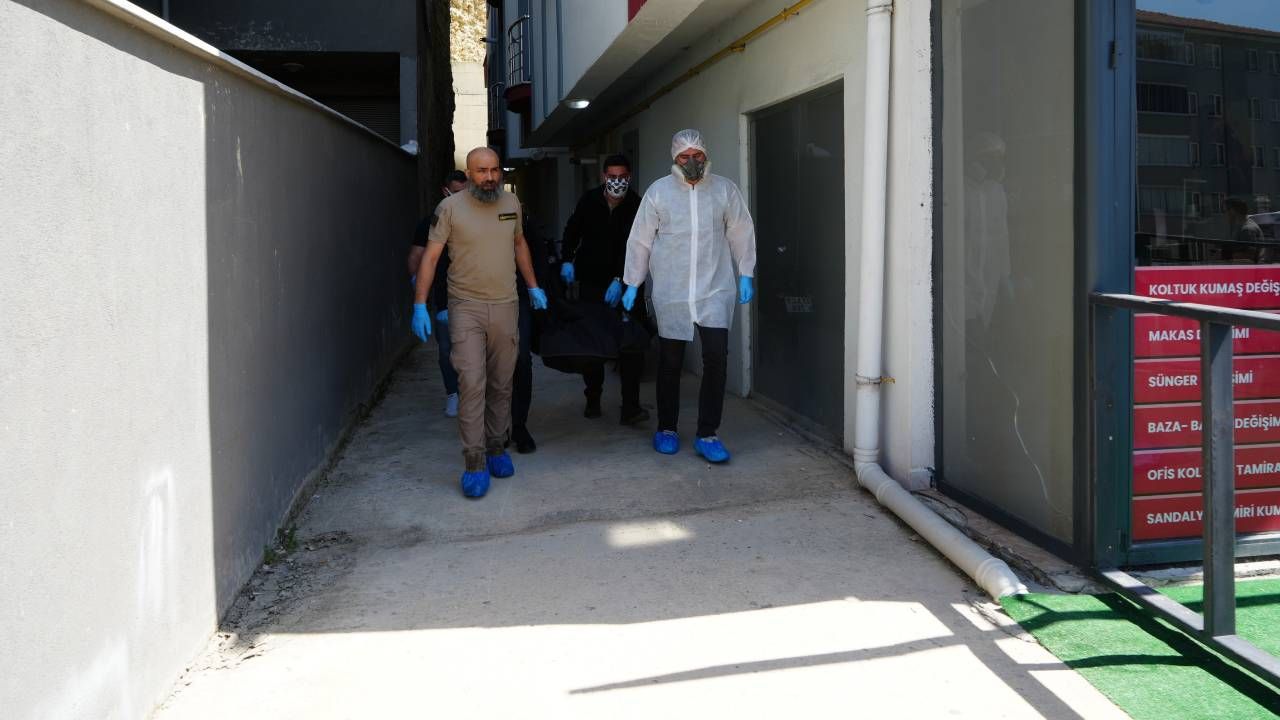 Hamile kadının cesedi evde bulunmuştu: 1,5 yaşındaki çocuğuyla her gün eve geliyormuş 5