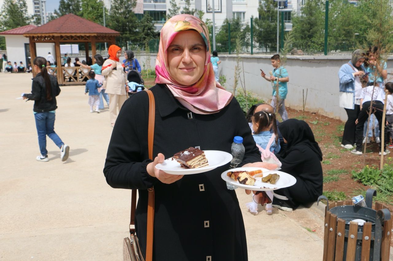 Diyarbakır’da anlamlı dayanışma! Mimar Sinan Ortaokulu’ndan Filistinli çocuklara destek 3