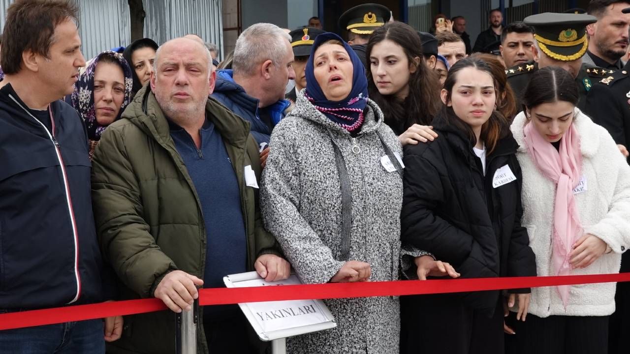 Trabzon’a şehit ateşi düştü! Şehit Piyade Uzman Onbaşı Berat Mecit Day'ın cenazesi evine getirildi 7