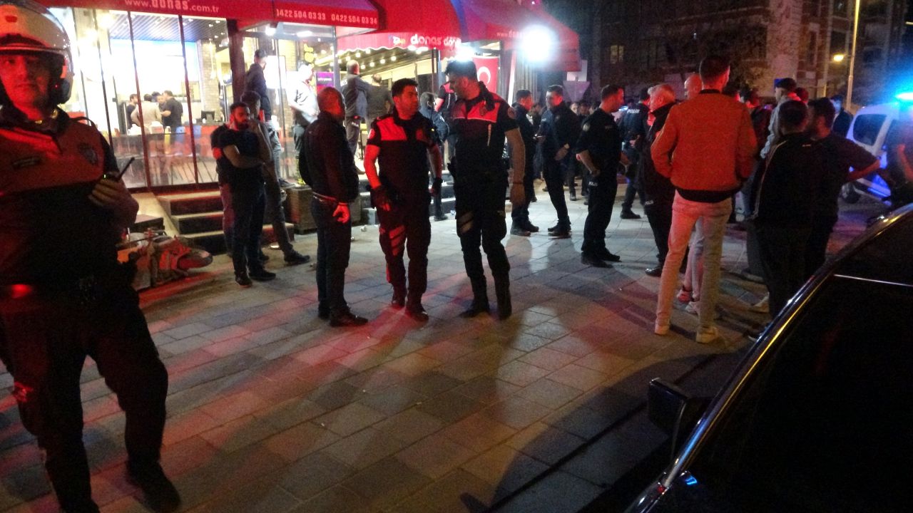 Malatya’da dürümcüde bıçaklı kavga: İnşaat işçisi yaralandı 3