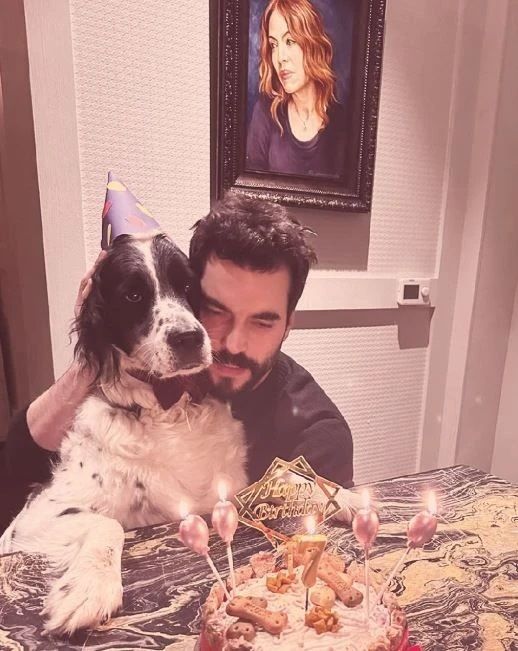 Akın Akınözü köpeğinin doğum gününü kutladı! ''Bir boşluğua dokundun sen'' 3