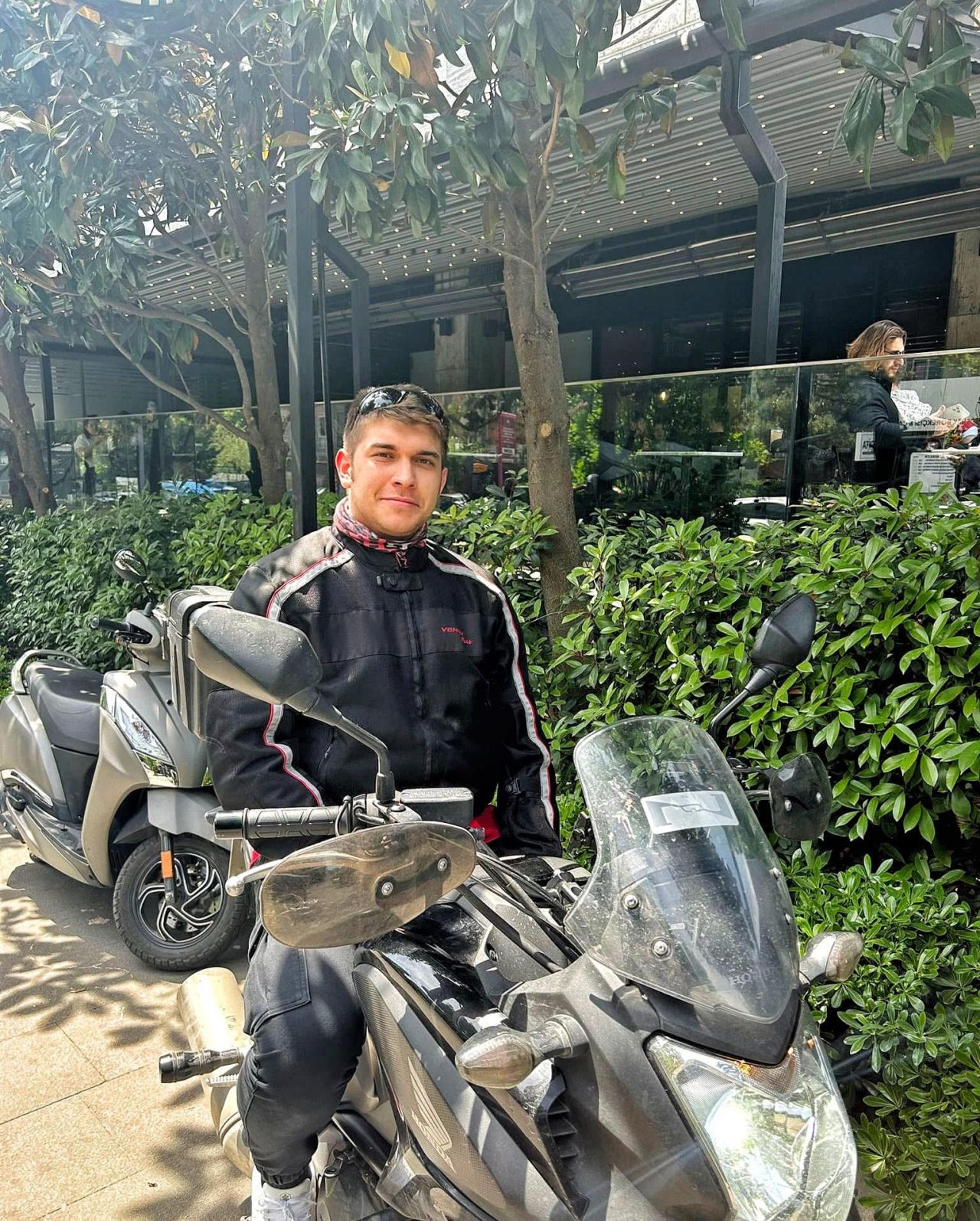 Astsubay Samet Sözkesen motosikletiyle Bomonti-Dolmabahçe Tüneli’ndeki kazada can verdi 3