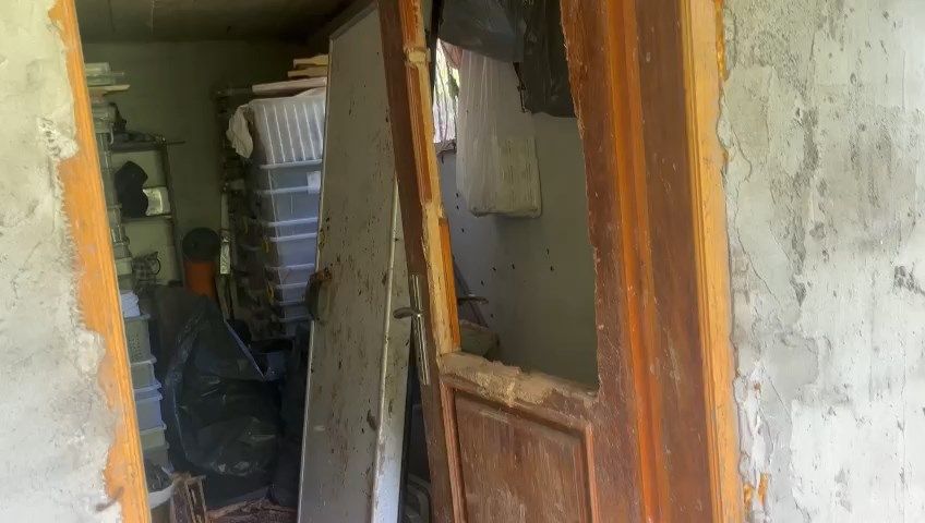 Rize'de kış uykusundan uyanan ayılar evlere dadandı, 30 hanede yiyecek aramışlar 5