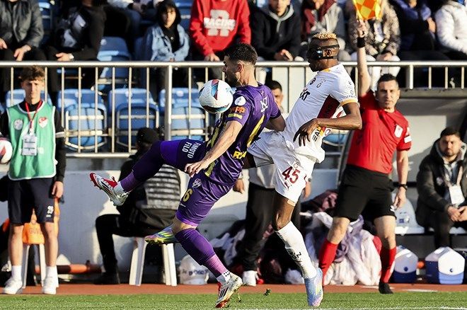 Victor Osimhen'in Eyüpspor’a attığı golde ayağının uzandığı yükseklik futbol tarihine geçti 1