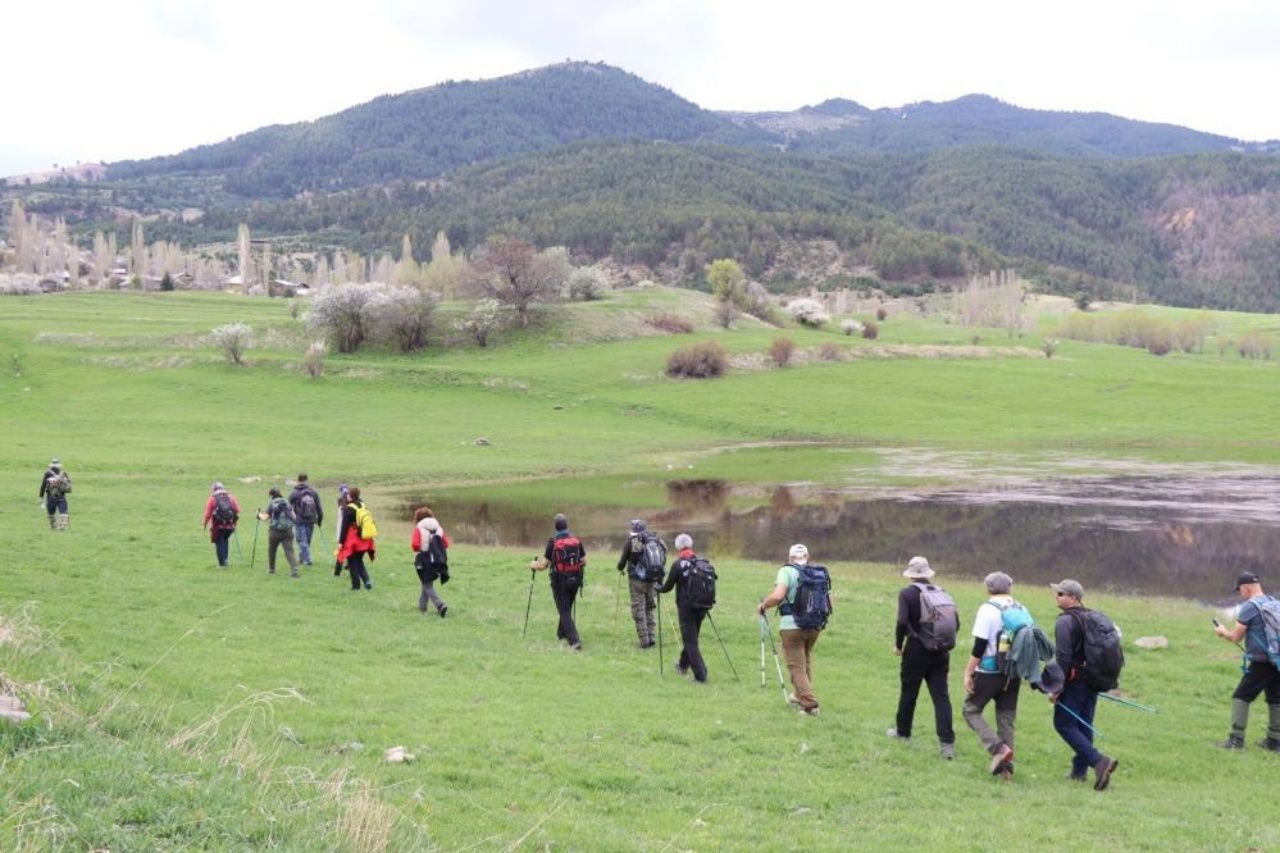 Erzurum’da doğa şöleni! 17 kilometrelik muhteşem yürüyüş 4