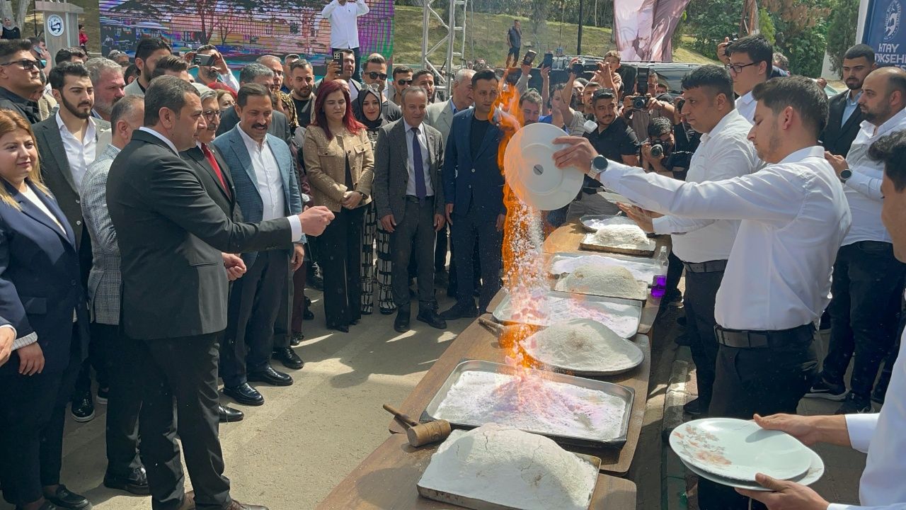 Gastronomi şehri parlıyor! Hatay’ın alevli lezzeti ‘tuzda tavuk’ tescilleniyor 1