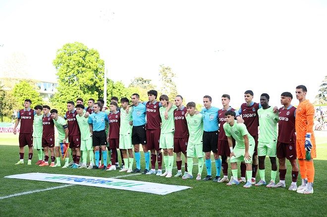Trabzonspor, tarihi başarısı sonrası tebrik yağmuruna tutuldu 1