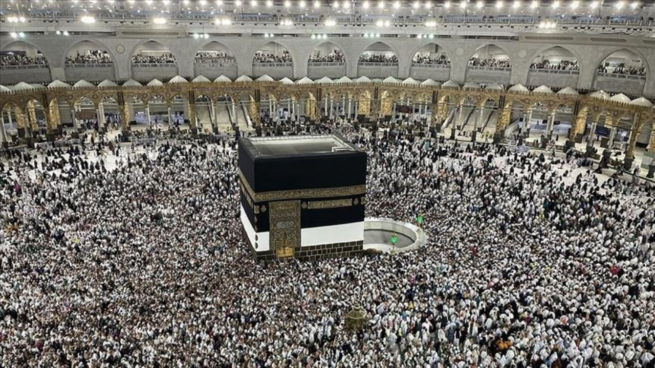 Suudi Arabistan'dan hac ibadeti için sıkı kurallar! İzinsiz girişe 5 bin dolar ceza ve 10 yıl yasak 3