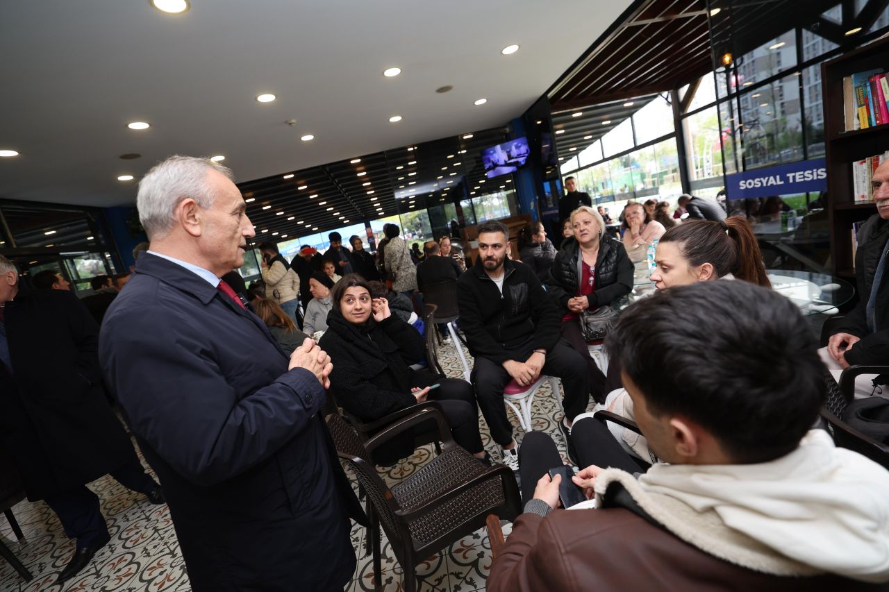 Küçükçekmece Belediyesi deprem sonrası seferber oldu! 10 bin vatandaşa destek, 35 bin porsiyon yemek 2