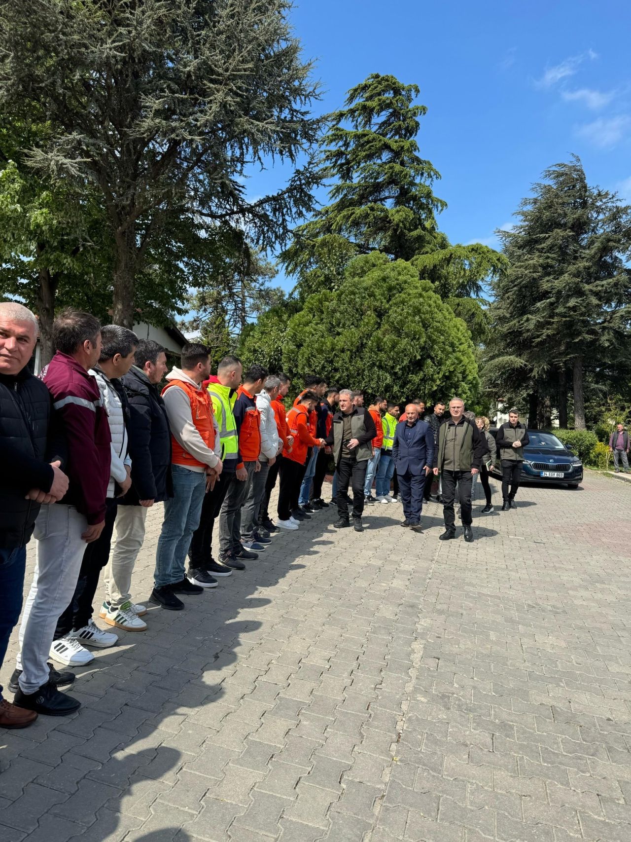 Sakarya’da hüzünlü veda! Kazada hayatını kaybeden orman muhafaza memuru Ümit Akyel son yolculuğuna uğurlandı 3