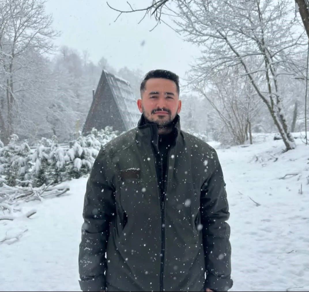 Sakarya’da hüzünlü veda! Kazada hayatını kaybeden orman muhafaza memuru Ümit Akyel son yolculuğuna uğurlandı 5