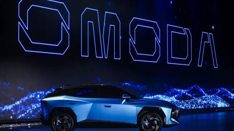Ünlü markanın yeni otomobili gündem oldu! Türkiye fiyatı piyasayı karıştıracak 7